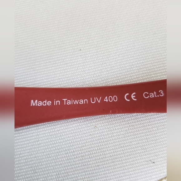 *3/$15 Real Kids Black/Red Flex Fit Removable Band Smoke Lens, 0+ - Picture 3 of 7